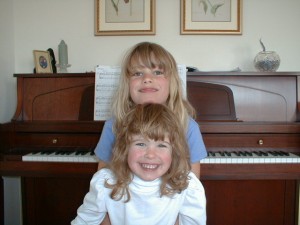 ByThePiano01